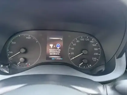 Photo 19 Toyota Yaris Hybride 116h Dynamic MY22