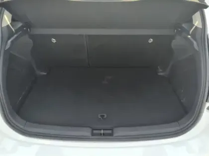 Photo 16 Toyota Yaris Hybride 116h Dynamic MY22