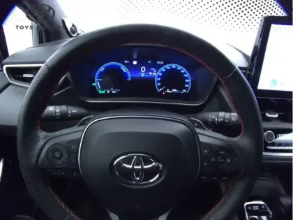 Photo 16 Toyota Corolla Hybride 196h GR Sport