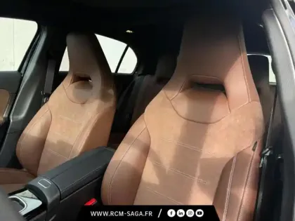 Photo 24 Mercedes Classe A 200 d AMG Line