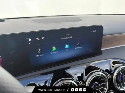 Photo 18 Mercedes Classe A 200 d AMG Line