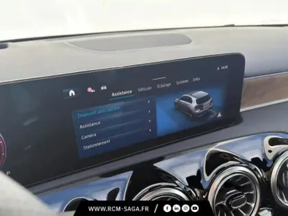 Photo 15 Mercedes Classe A 200 d AMG Line