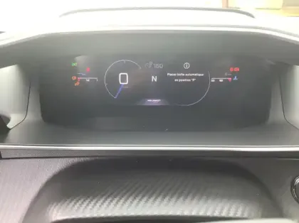 Photo 13 Peugeot 208 Nouvelle Hybrid 100 e-DCS6 GT