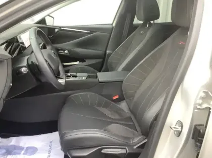 Photo 10 DS DS 4 Nouvelle PureTech 130 EAT8 Performance Line