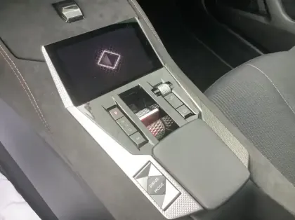 Photo 21 DS DS 4 Nouvelle PureTech 130 EAT8 Performance Line