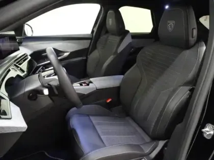 Photo 6 Peugeot 3008  1.2 Hybrid 136ch GT e-DCS6