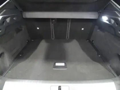 Photo 8 Peugeot 3008  1.2 Hybrid 136ch GT e-DCS6