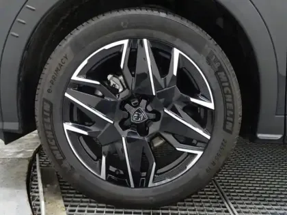 Photo 9 Peugeot 3008  1.2 Hybrid 136ch GT e-DCS6