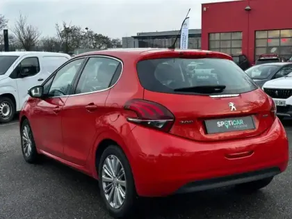 Photo 5 Peugeot 208  1.2 PureTech 110ch Allure S&S EAT6 5cv 5p