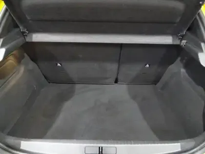 Photo 8 Peugeot 208 Gén. II Ph1 NG GT 5