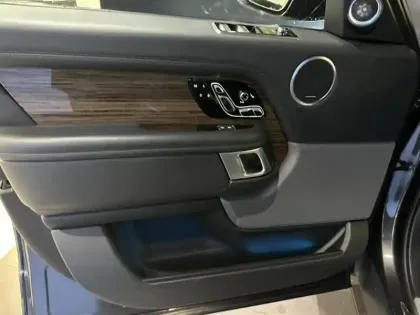 Photo 7 Land rover Range Rover  2.0 P400e 404ch Westminster Black SWB Mark X