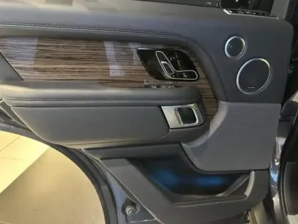 Photo 8 Land rover Range Rover  2.0 P400e 404ch Westminster Black SWB Mark X