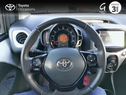 Photo 8 Toyota Aygo  1.0 VVT-i 72ch x-play 5P MY19