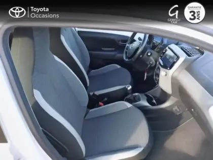 Photo 5 Toyota Aygo  1.0 VVT-i 72ch x-play 5P MY19