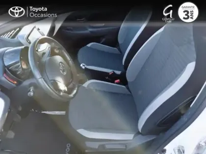 Photo 10 Toyota Aygo  1.0 VVT-i 72ch x-play 5P MY19
