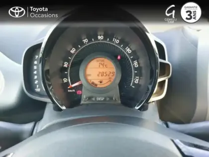 Photo 13 Toyota Aygo  1.0 VVT-i 72ch x-play 5P MY19