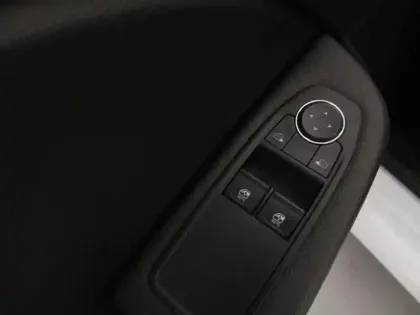 Photo 12 Renault Clio  1.5 Blue dCi 100ch Evolution - 24