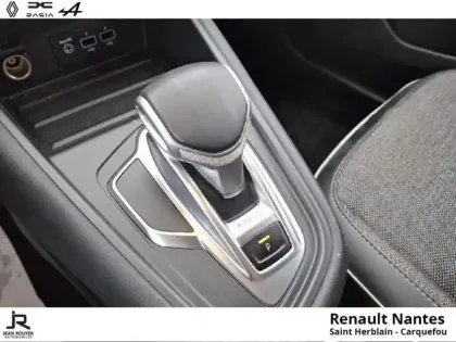 Photo 10 Renault Captur  1.6 E-Tech Plug-in HYBRIDE RECHARGEABLE 160ch Intens