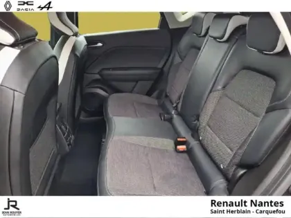 Photo 13 Renault Captur  1.6 E-Tech Plug-in HYBRIDE RECHARGEABLE 160ch Intens