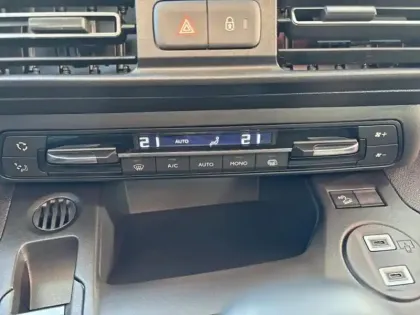 Photo 13 Fiat Doblo Gén. III Ph2 25th Anniversary 4