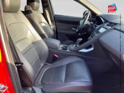 Photo 19 Jaguar E-Pace  2.0D 180ch R-Dynamic Chequered Flag AWD BVA9 Tpano Sieges cuir Camera