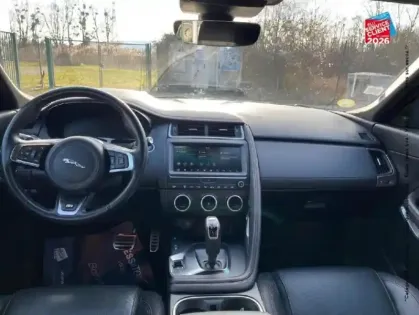 Photo 44 Jaguar E-Pace Gén. I Ph1 Evo Chequered Flag 5