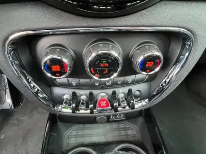 Photo 13 Mini Mini Clubman Cooper 136ch Hyde Park BVA