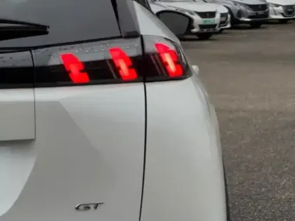 Photo 9 Peugeot 2008  1.5 BlueHDi 130ch S&S GT EAT8 125g