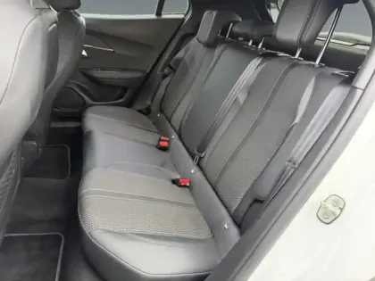 Photo 27 Peugeot 2008  1.5 BlueHDi 130ch S&S GT EAT8 125g