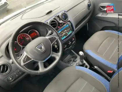 Photo 14 Dacia Lodgy  1.6 ECO-G 100ch 15 ans 7 places - 20