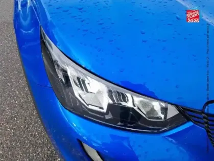 Photo 12 Peugeot 2008  e- 136ch Allure Camera Carplay