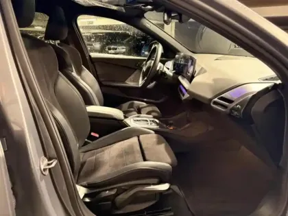 Photo 8 BMW Serie 1 Série 1 120A 170ch M Sport DKG7