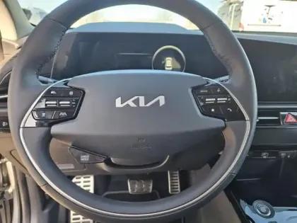 Photo 13 Kia Niro  1.6 GDi 138ch HEV Premium DCT6