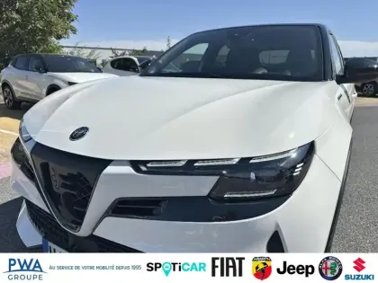Photo 13 Alfa Romeo Junior  1.2 Ibrida 145ch Speciale e-DCT6