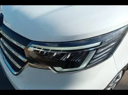 Photo 6 Renault Trafic Gén. III (J82) Ph3 Zen 4