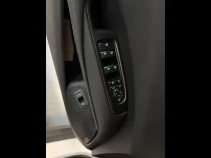 Photo 6 BYD Seal  6 1.5 DM-i 212ch Comfort