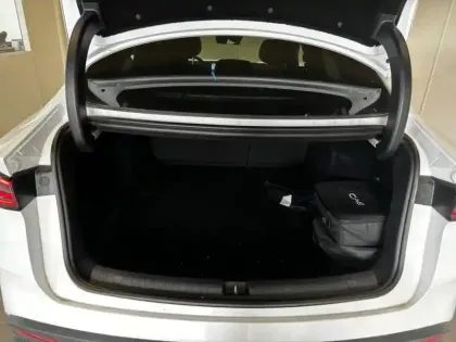 Photo 16 BYD Seal 6  1.5 DM-i 212ch Comfort