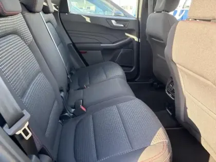 Photo 11 Ford Kuga  2.5 Duratec 190 ch FHEV E85 ST-Line BVA