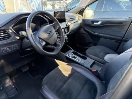 Photo 9 Ford Kuga  2.5 Duratec 190ch FHEV E85 ST-Line X BVA