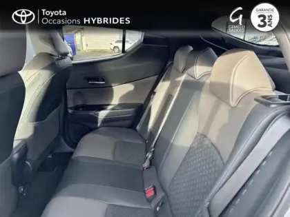 Photo 11 Toyota C-HR  122h Distinctive 2WD E-CVT MY22