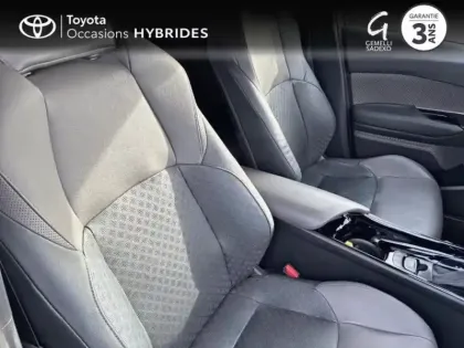 Photo 5 Toyota C-HR  122h Distinctive 2WD E-CVT MY22