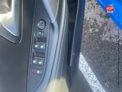 Photo 9 Peugeot 208  e- 136ch GT