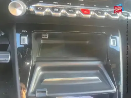 Photo 12 Peugeot 208  e- 136ch GT