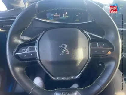 Photo 8 Peugeot 208  e- 136ch GT