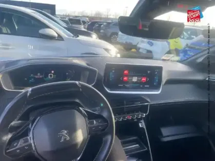 Photo 7 Peugeot 208  e- 136ch GT