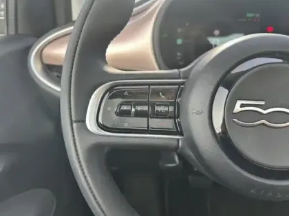 Photo 11 Fiat 500  e 118ch Icône