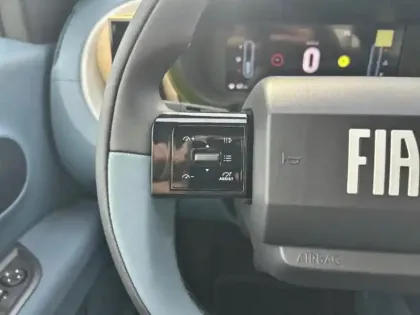 Photo 11 Fiat Panda Grande  1.2 Hybrid Turbo 110ch La Prima eDCT6