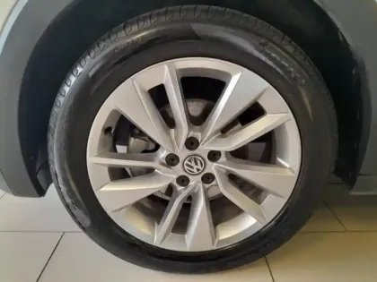 Photo 6 Volkswagen T-cross  1.0 TSI 115ch Carat