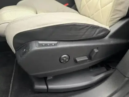 Photo 10 DS Ds 7  Crossback PureTech 225ch Grand Chic Automatique 12cv 125g