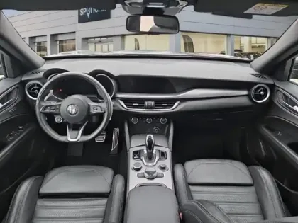 Photo 8 Alfa Romeo Stelvio  2.2 Diesel 160ch Veloce AT8